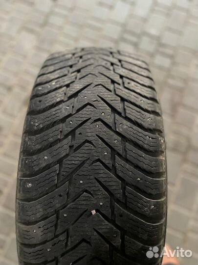 Nokian Tyres Hakkapeliitta 8 285/60 R18