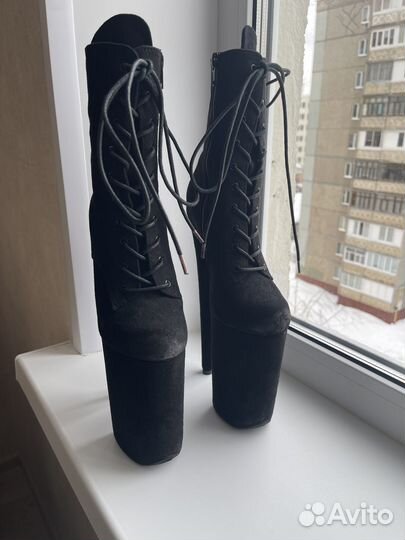 Женская обувь для танцев