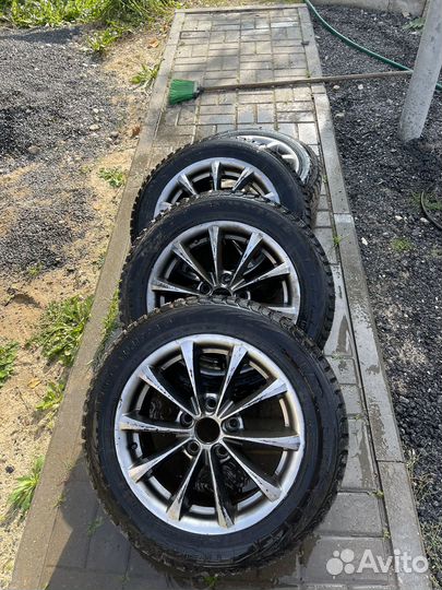 Продам шины с дисками