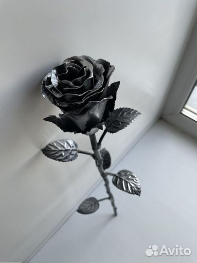 Роза металлическая