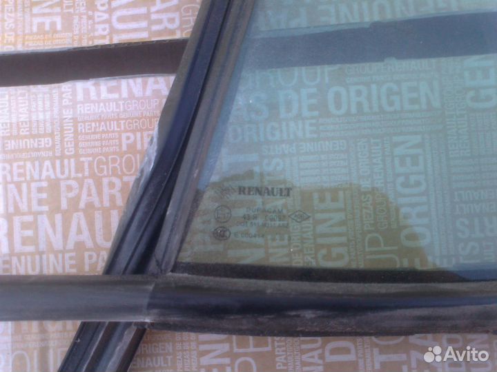 Меган уплотнитель двери задней Левой Megane 3