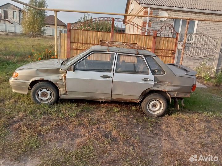 ВАЗ 2115 Samara 1.5 МТ, 2001, битый, 200 000 км