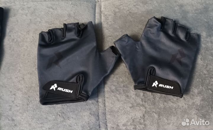 Продаю велоперчатки