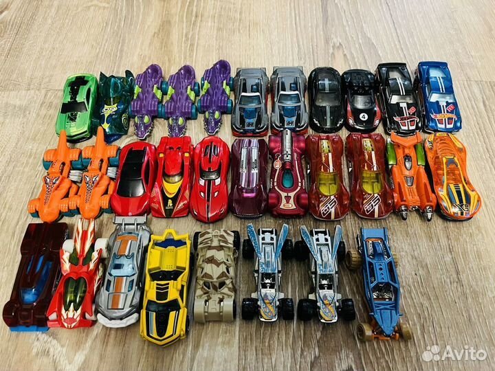 Машинки Hot Wheels