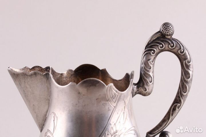 Сливочник В стиле модерн. серебро 84 пробы. россия