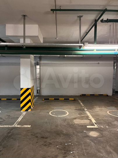 Машиноместо, 12 м²