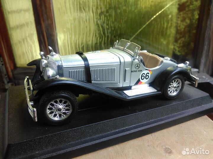 Модель Машина Мерседес Бенс