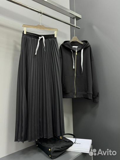 Двойка Max Mara