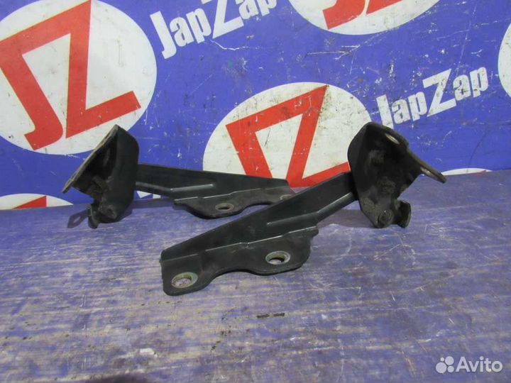 Петли капота Mitsubishi Colt Z25A (2002-2012)