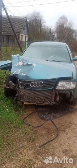 Audi A6 2.5 МТ, 1998, битый, 350 000 км