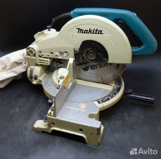 Торцовочная пила Makita LS1040F