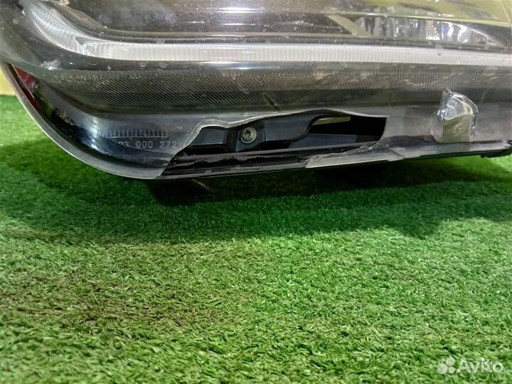 Фара левая Renault Duster 2020