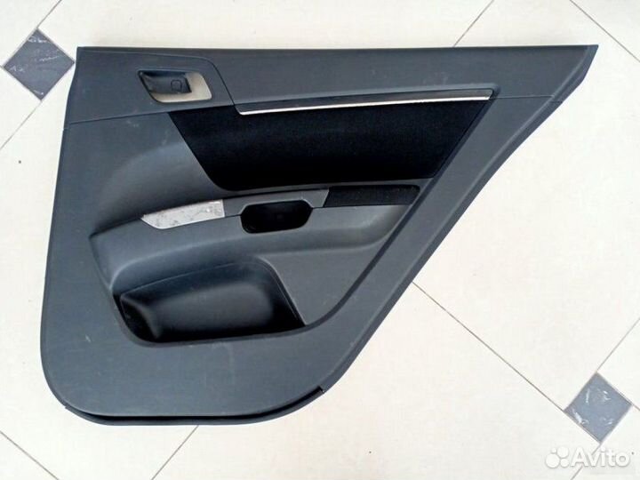 Обшивки дверей Geely Emgrand EC7 2011-2016