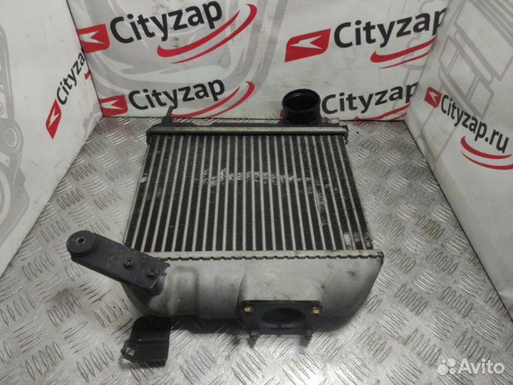 Интеркулер Toyota Grand Hiace KCH16 1KZ-TE 2001