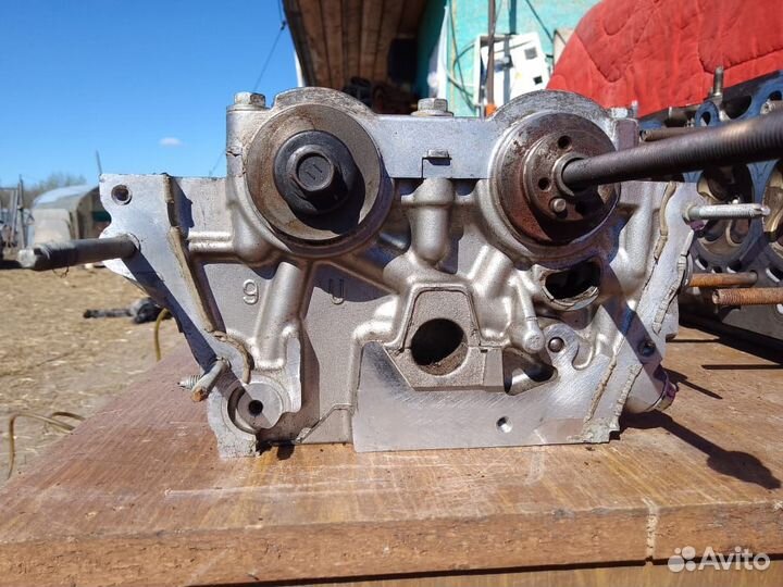 Головка блока цилиндра гбц Тойота, в сборе