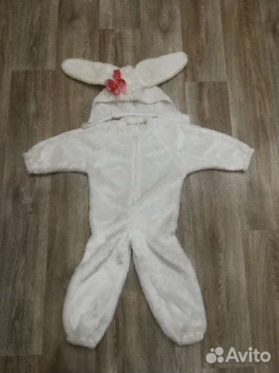 Новогодний костюм зайчика