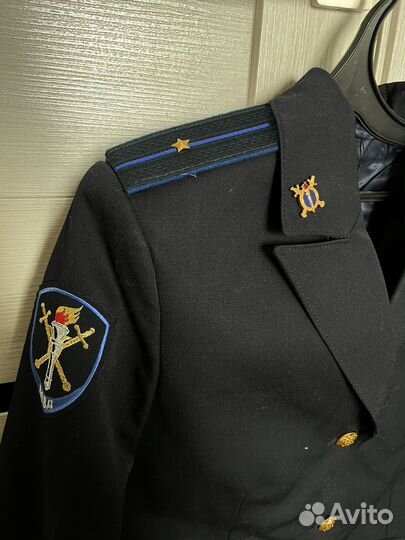 Форменный женский китель юстиции