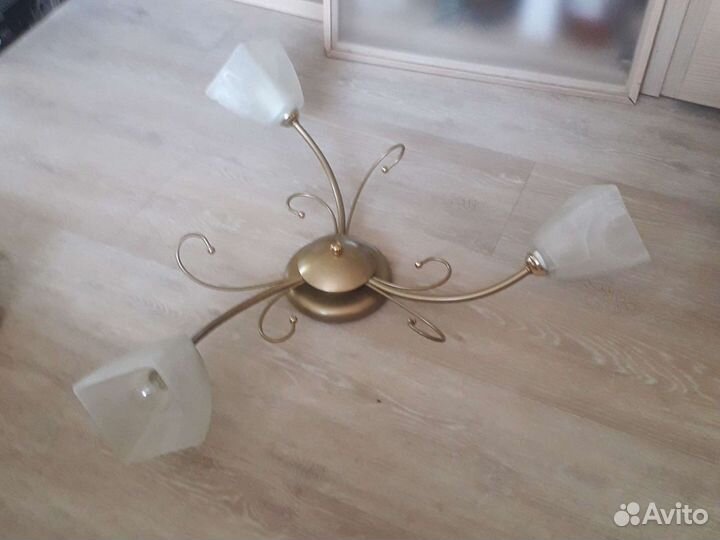 Люстра под потолок
