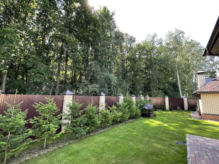 Коттедж 290,5 м² на участке 7,4 сот.