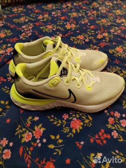 Кроссовки nike женские