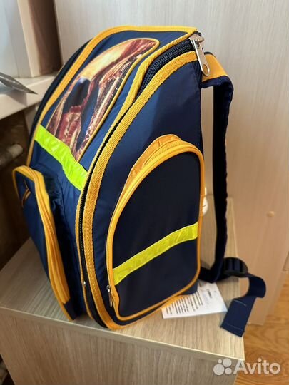 Рюкзак школьный для мальчика новый