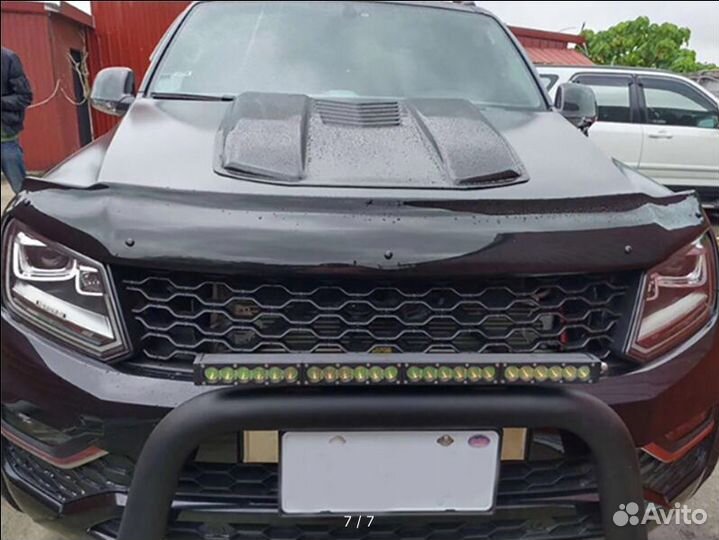 Решетка радиатора Volkswagen Amarok 2016+ (чёрная)