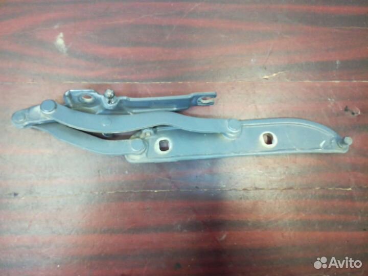 Петли капота левая BMW 3 серии, IV (E46) 2000