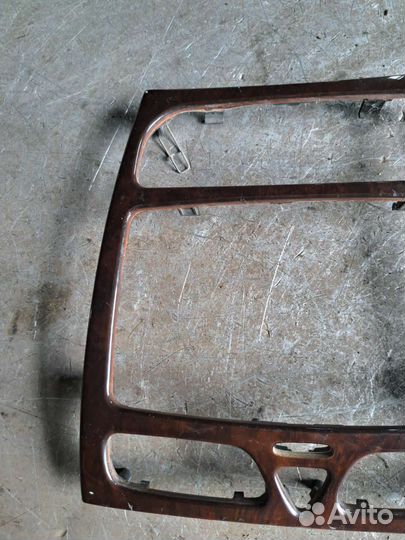 Центральная консоль Mercedes W203