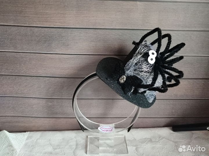 Шляпка с пауком для Евгении