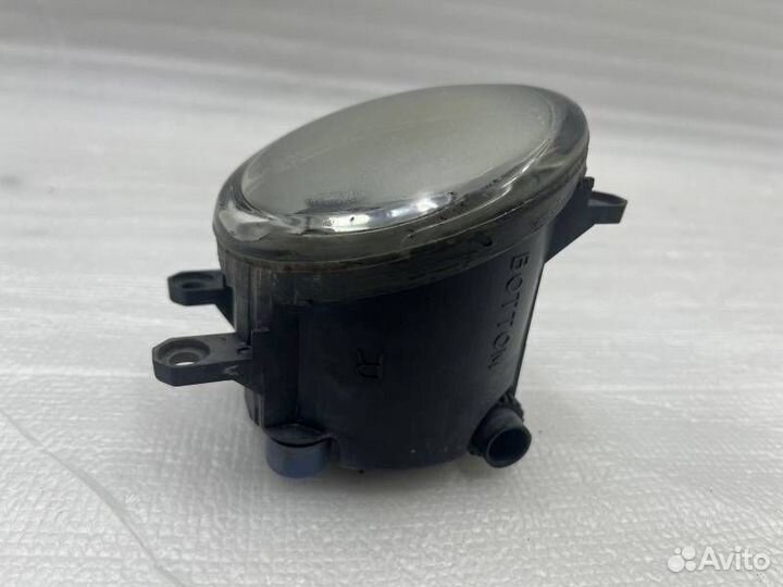 Фара противотуманная передняя правая Toyota Camry