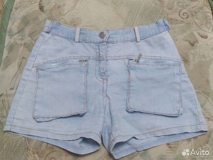 Шорты отдам бесплатно