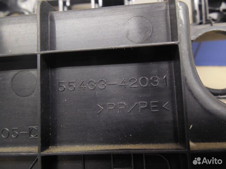 Накладка (кузов внутри) RAV 4 2013