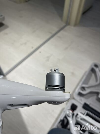 Квадрокоптер dji phantom 4 pro+