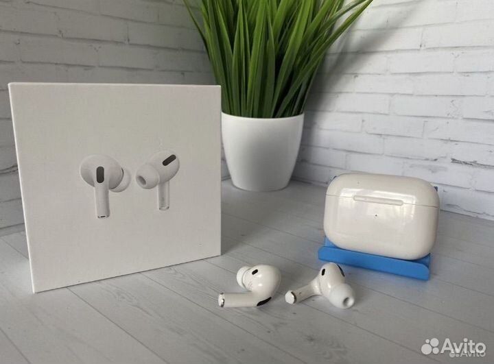 Наушники Apple AirPods Pro