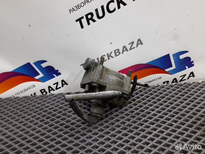 Клапан ускорительный