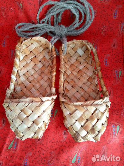 Лапти из лыка настоящие