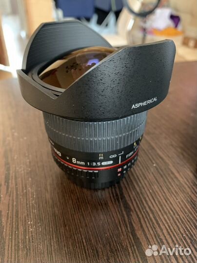 Обьектив samyang fish-eye 8mm для Nikon