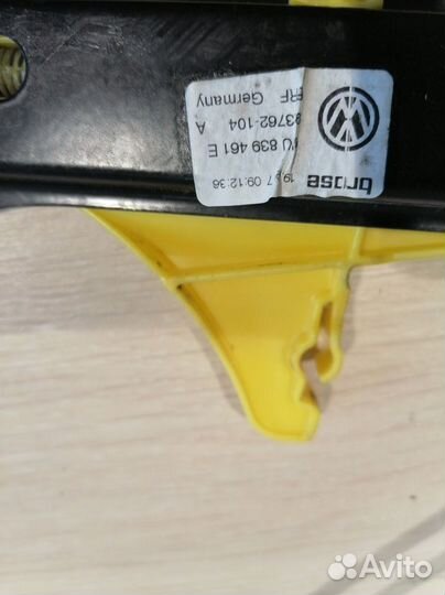 Стеклоподъемник задний левый Volkswagen Polo MK5