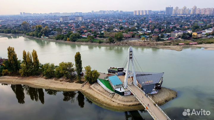 Торгово-административное помещение с арендаторами