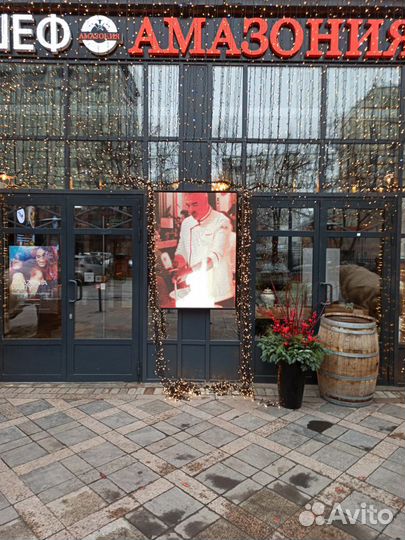 Установка рекламных экранов: менюборды, видеостены