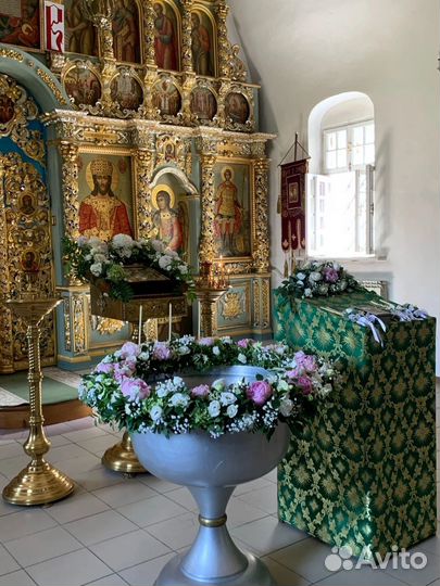 Украшение живыми цветами на Крещение, Венчание