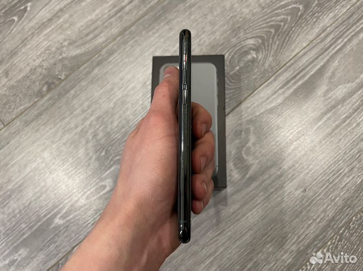iPhone 11 Pro, 64 ГБ