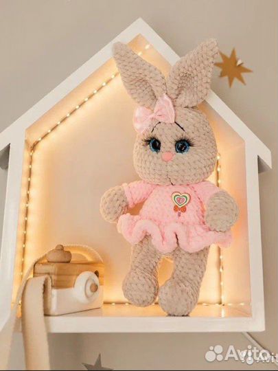 Вязаные игрушки заяц