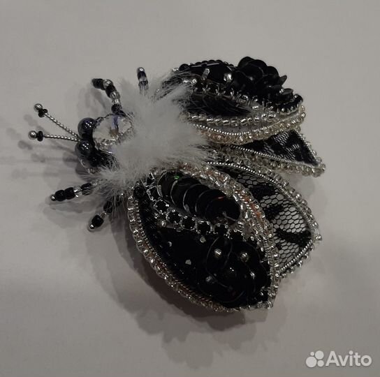 Броши ручной работы