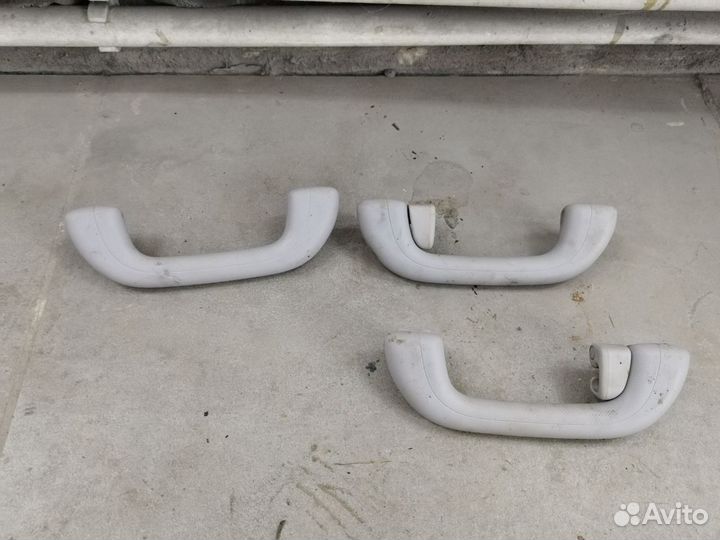 Ручки потолочная Kia Rio 2 sedan 1.4 G4EE