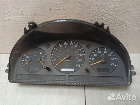 Панель приборов Мерседес