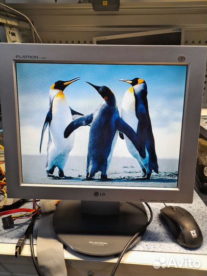 ЖК монитор LG flatron L1530S