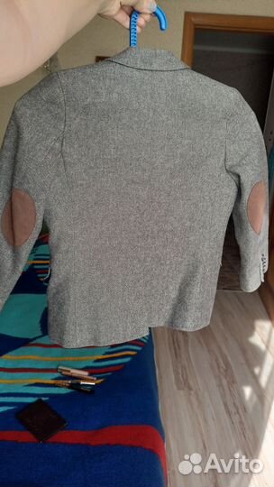 Пиджак на мальчика HM