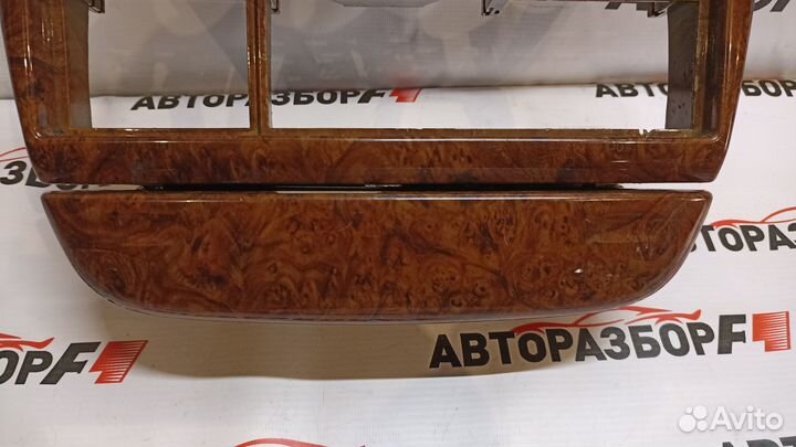 Opel Omega B накладка центральной консоли магнитол