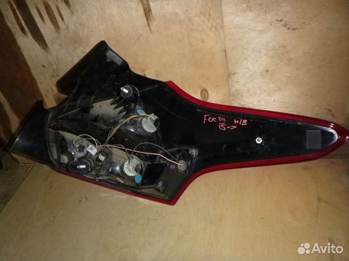 Фонарь задний левый ford focus III 2011